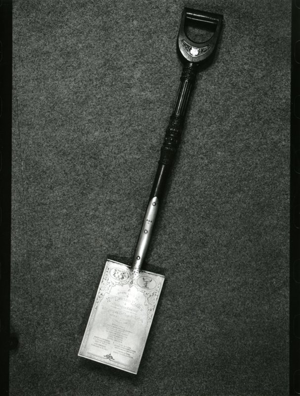 3274 Railway spade.jpg