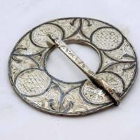 373 Annular brooch (Alex Gillespie) 1.jpg